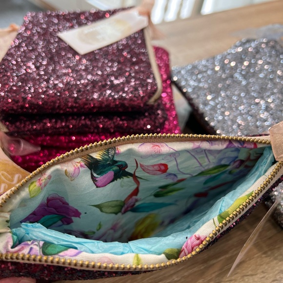 Handcrafted! 🤩Gorgeous Steel Silver Glitter Makeup Bag or Evening Clutch - Picture 2 of 12